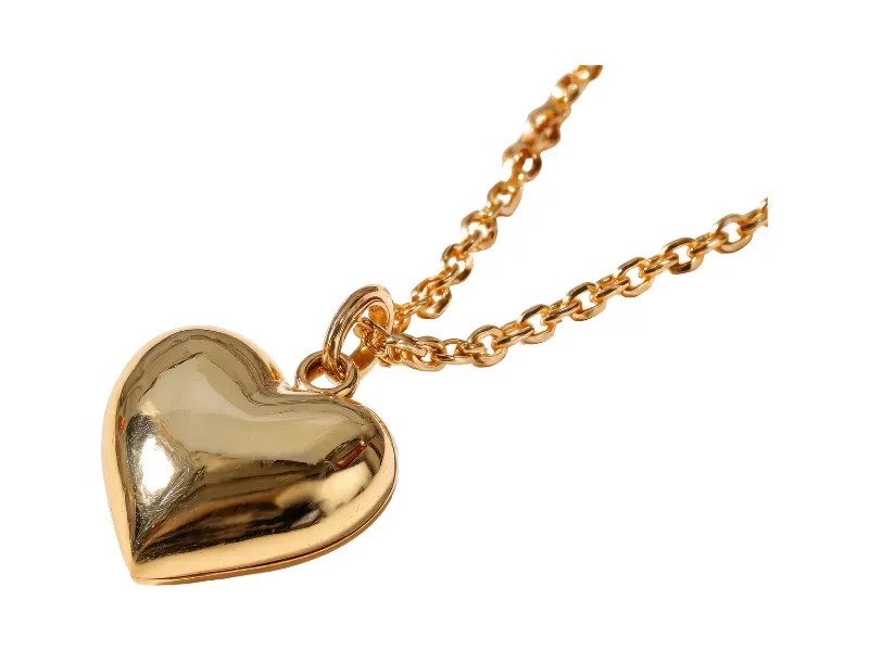 Funda Sourcing boutique accessories product sourcing image with elevated small accessories for gift shops, boutiques, and ecommerce brands