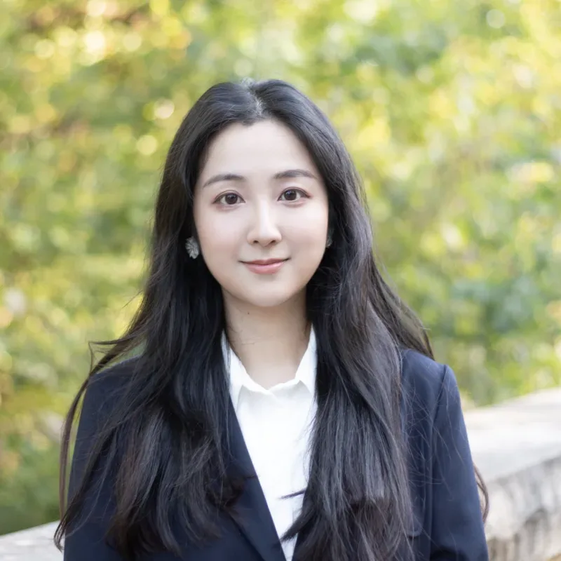 Funda Sourcing team member Jenna J., Financial Planning Analyst