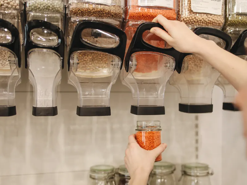 Funda Sourcing refillable systems product sourcing image with bottles, refills, concentrates, and starter kits