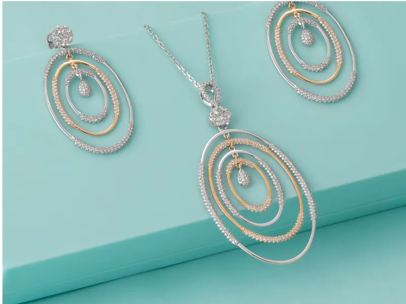 Funda Sourcing seasonal accessory sets product sourcing image with themed drops, limited runs, and retail-ready accessory programs