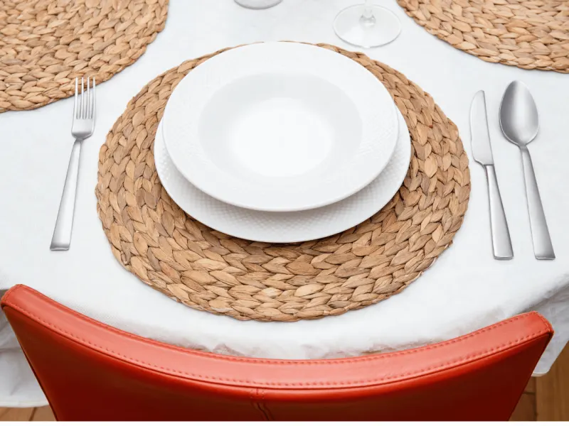 Funda Sourcing tabletop goods product sourcing image with trays, placemats, serving pieces, and practical home entertaining items