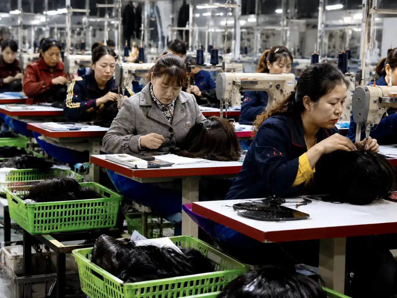 Human hair wig factory production line in China